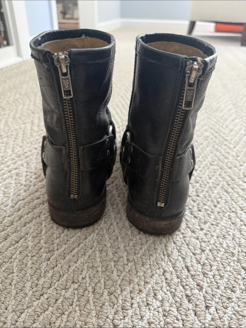 FRYE AND CO. classic black